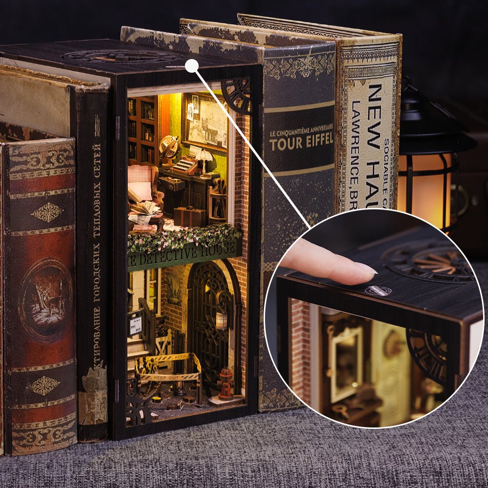 Book Nook DIY Kit: Rose Detektivbyrå - The Warm Workshop