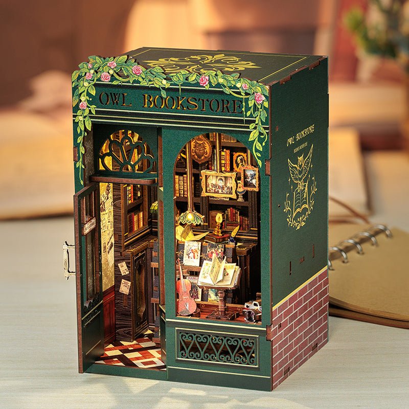 Book Nook DIY Kit: Ugglans Bokhandel - The Warm Workshop